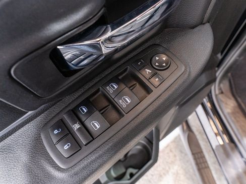 Used 2022 RAM 1500 Warlock AWD/4WD image 13