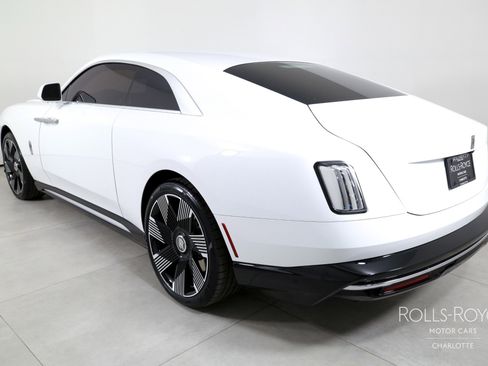 Used 2024 Rolls-Royce Spectre w/ Spectre Launch Package image 8