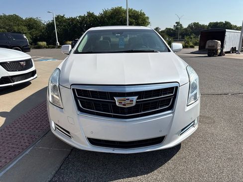 Used 2016 Cadillac XTS Premium FWD image 2