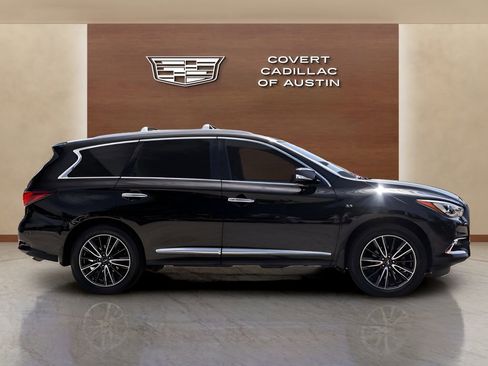 Used 2020 INFINITI QX60 Luxe w/ Sensory Package FWD image 5