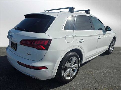 Used 2019 Audi Q5 2.0T Premium w/ Convenience Package image 3