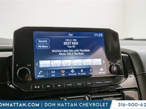 Used 2023 Nissan Pathfinder SL image 9