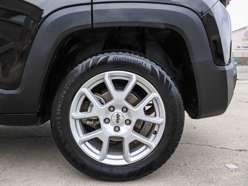 Used 2022 Jeep Renegade Sport w/ Sport Appearance Group image 10