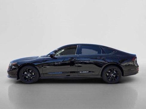 Used 2025 Honda Accord SE image 2