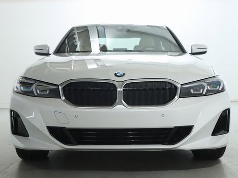 Certified 2025 BMW 330i xDrive Sedan w/ Premium Package image 5