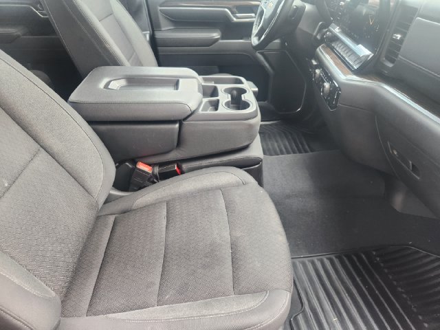 Used 2025 Chevrolet Silverado 3500 LT w/ Safety Package AWD/4WD image 13