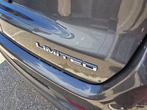 Used 2019 Jeep Compass Limited AWD/4WD image 17
