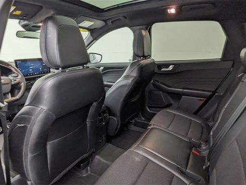 Certified 2023 Ford Escape ST-Line w/ Tech Pack #1 image 34