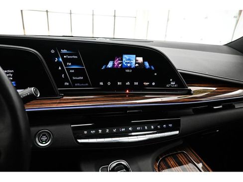 Used 2024 Cadillac Escalade Premium Luxury w/ LPO, Floor Liner Package AWD/4WD image 15