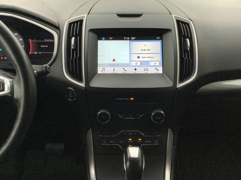 Used 2018 Ford Edge SEL w/ Equipment Group 201A AWD/4WD image 9