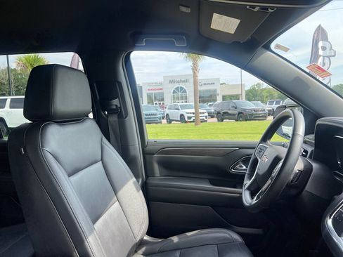 Used 2024 Chevrolet Tahoe LT w/ Luxury Package RWD image 20