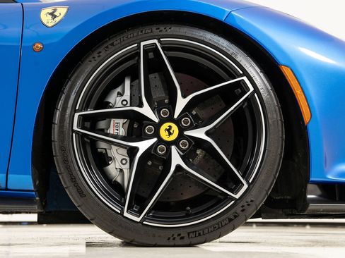 Certified 2019 Ferrari 488 Pista Spider RWD image 20
