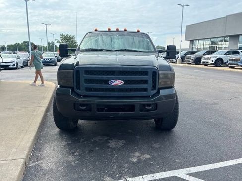 Used 2006 Ford F250 XLT AWD/4WD image 2