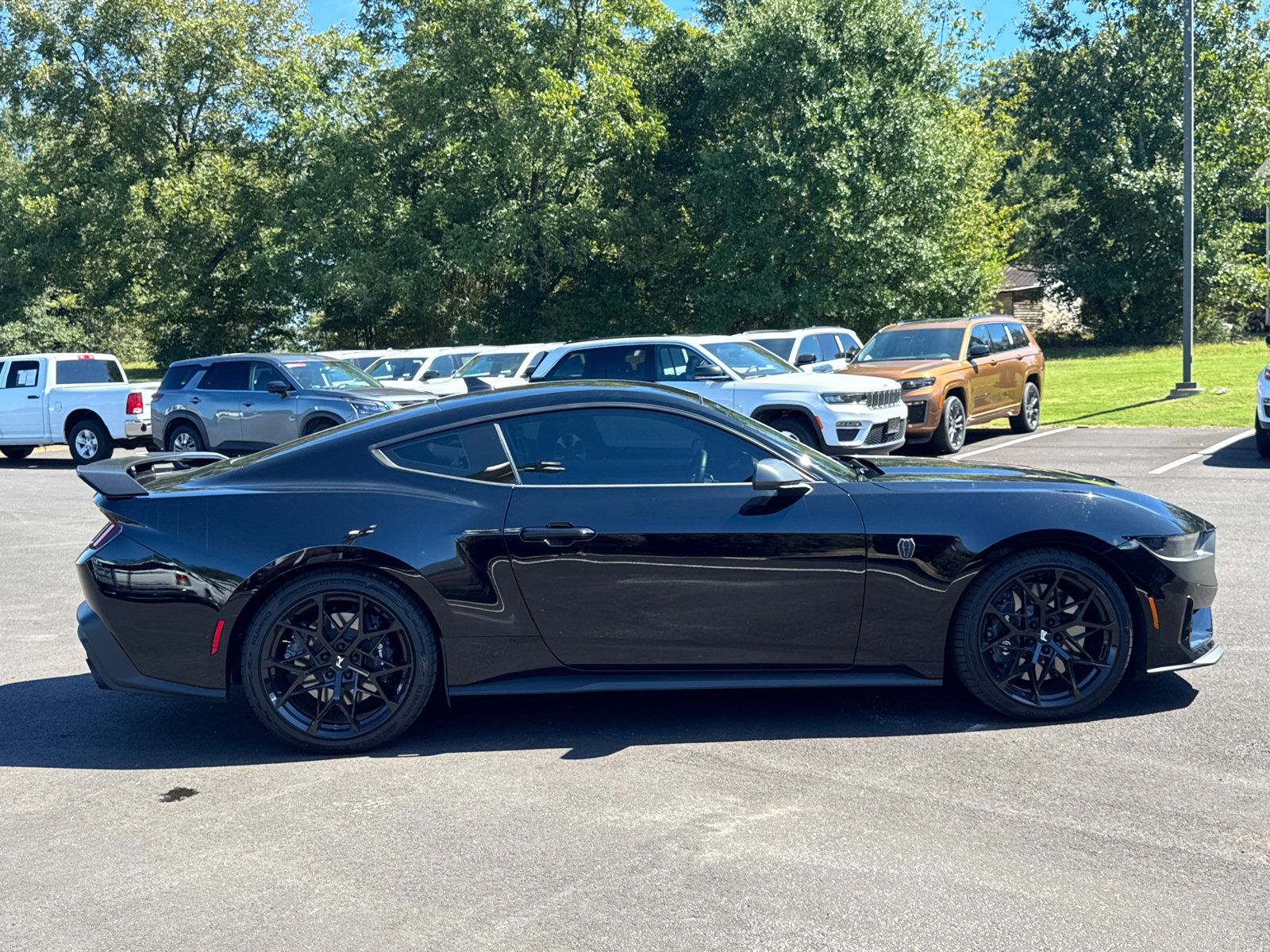 Used 2025 Ford Mustang Dark Horse RWD image 4