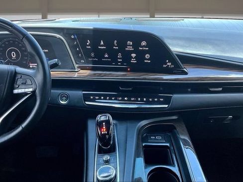 Used 2023 Cadillac Escalade ESV Sport Platinum w/ LPO, ONYX Package AWD/4WD image 6