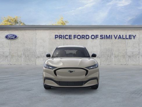 Used 2025 Ford Mustang Mach-E Premium image 6