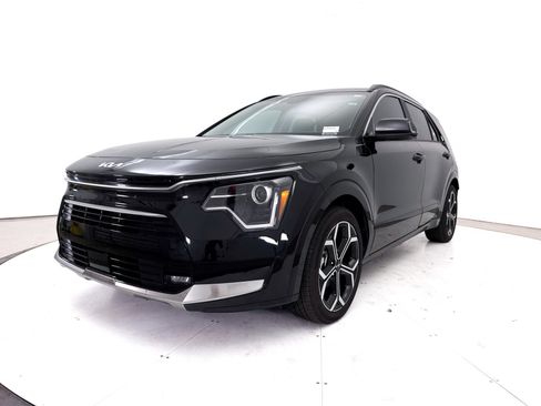 Used 2025 Kia Niro EX Touring FWD image 14