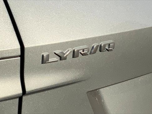 New 2025 Cadillac Lyriq Luxury image 16