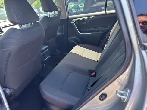 Used 2023 Toyota RAV4 LE AWD/4WD image 12