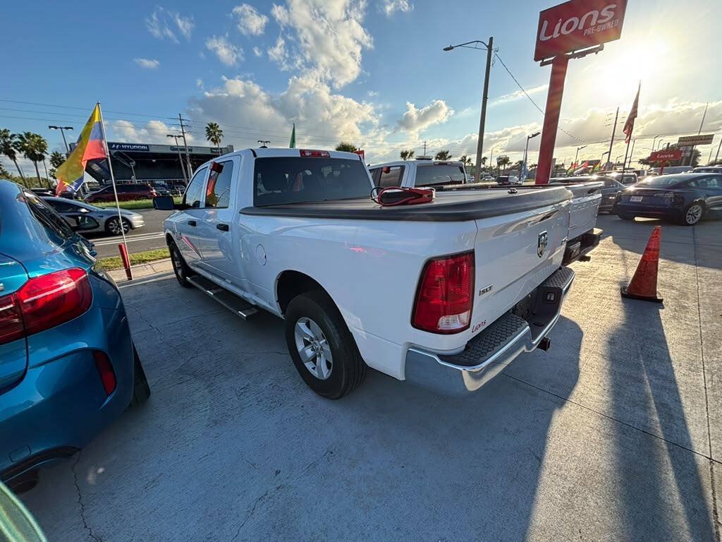 Used 2023 RAM 1500 Classic SLT AWD/4WD image 5