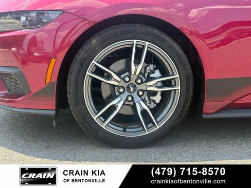 Used 2025 Ford Mustang Coupe RWD image 30