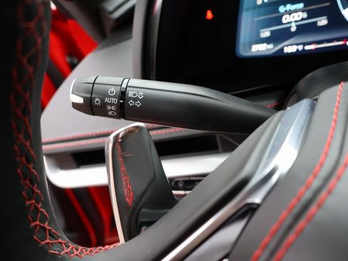 Used 2023 Chevrolet Corvette Stingray Premium Conv w/ Z51 Performance Package image 33