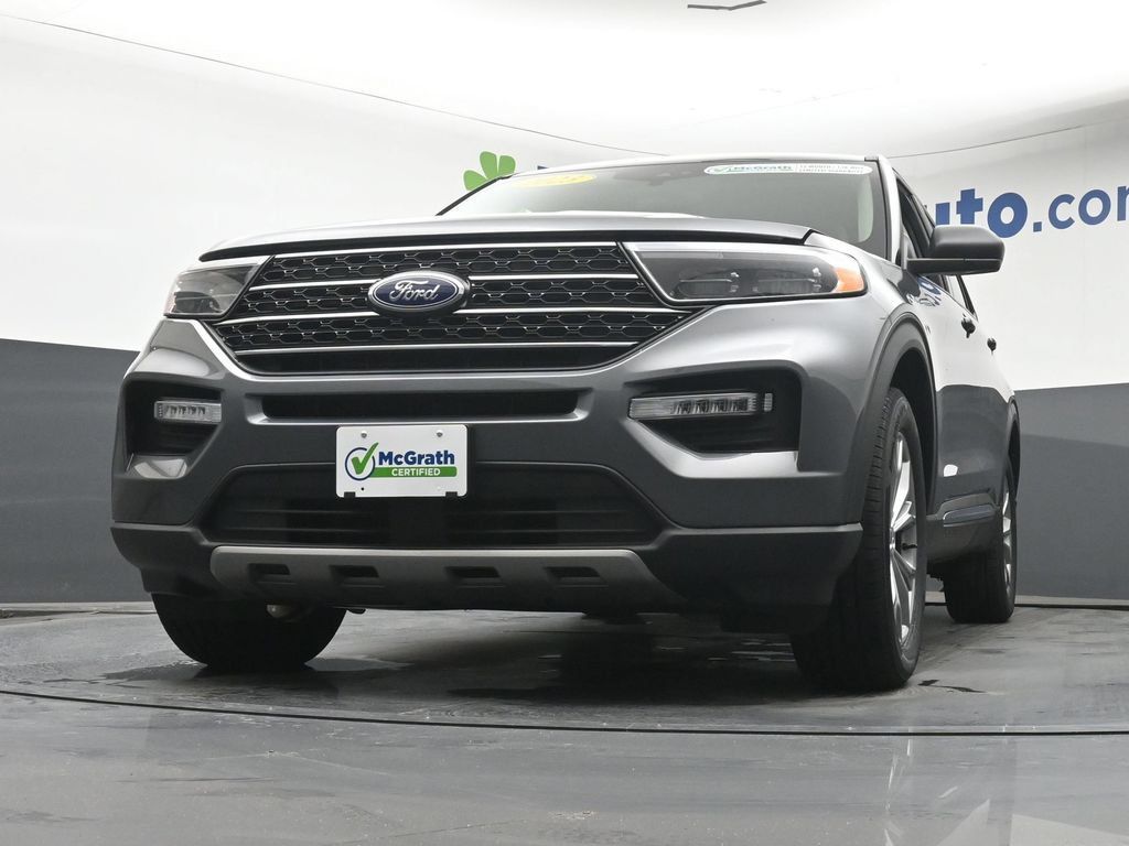 Used 2023 Ford Explorer XLT w/ Equipment Group 202A AWD/4WD image 7
