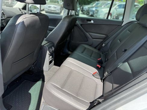 Used 2016 Volkswagen Tiguan SE FWD image 8