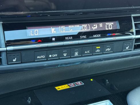 Certified 2025 Toyota Sienna XSE w/ XSE Plus Package AWD/4WD image 20