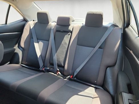 Used 2017 Toyota Corolla LE w/ Carpet Mat Package (TMS) FWD image 13