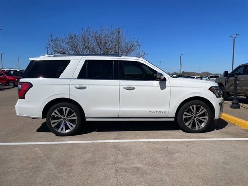 Used 2021 Ford Expedition Platinum image 4