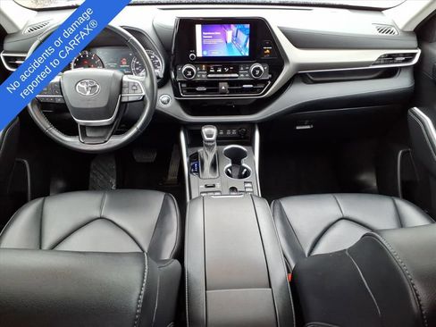 Used 2023 Toyota Highlander L image 13