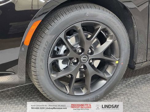 New 2026 Chrysler Pacifica Select image 10