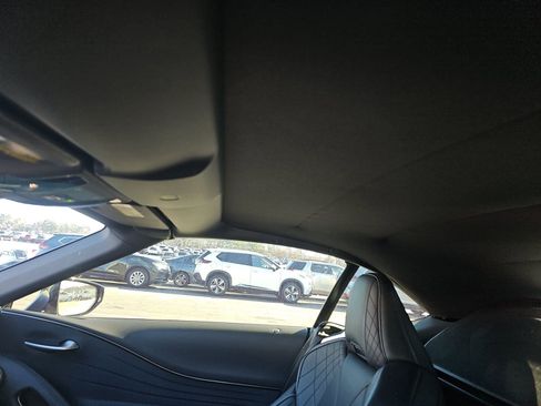 Used 2021 Lexus LC 500 Convertible w/ Touring Package image 19