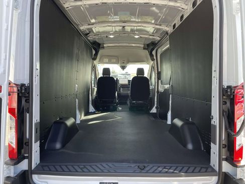 New 2026 Ford Transit 250 148 Medium Roof w/ Load Area Protection Package image 7