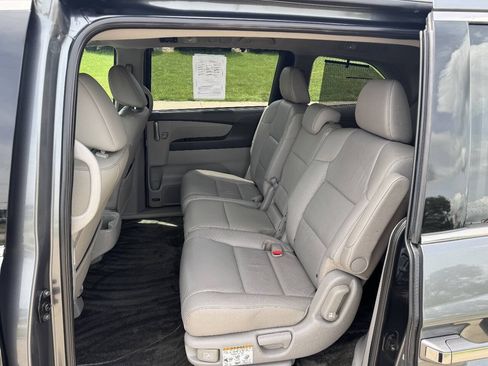 Used 2011 Honda Odyssey Touring image 12
