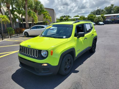 Used 2017 Jeep Renegade Sport w/ Power & Air Group FWD image 9