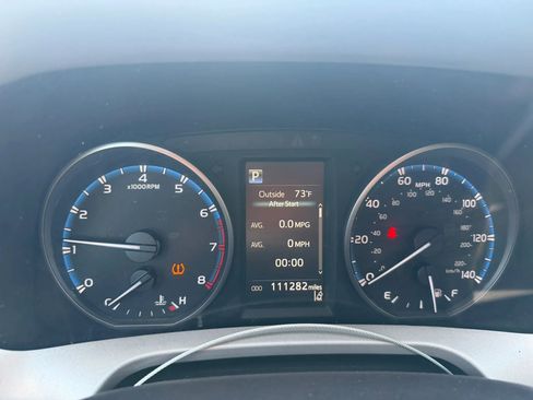 Used 2018 Toyota RAV4 LE w/ All Weather Liner Package AWD/4WD image 10