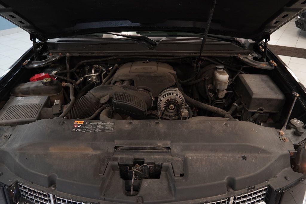 Used 2013 Cadillac Escalade ESV Premium AWD/4WD image 44
