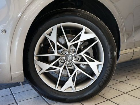 Used 2022 Genesis GV70 2.5T w/ Advanced Package image 58