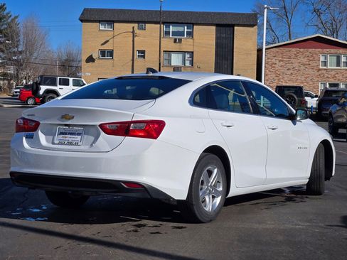 Used 2022 Chevrolet Malibu LS image 11