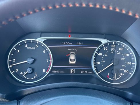 Used 2022 Nissan Sentra SR w/ Electronics Package image 30