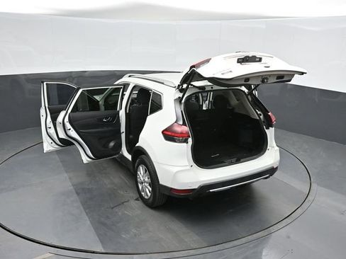 Used 2020 Nissan Rogue SV image 52