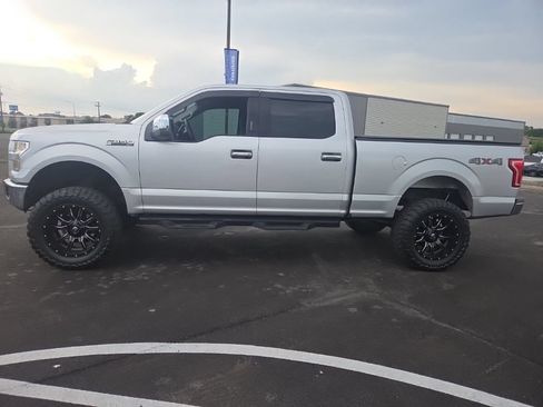 Used 2017 Ford F150 XLT w/ Trailer Tow Package AWD/4WD image 7