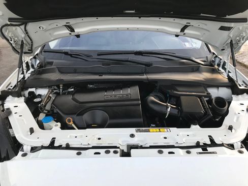 Used 2018 Jaguar E-PACE S image 59