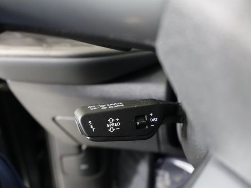 Used 2025 Audi Q5 Premium Plus w/ Premium Plus image 26