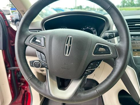 Used 2018 Lincoln MKC Premiere FWD image 18