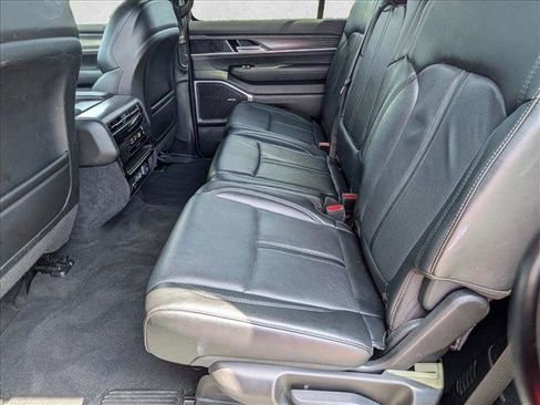 Used 2024 Jeep Wagoneer L Series II w/ Flexible Seating Group image 19