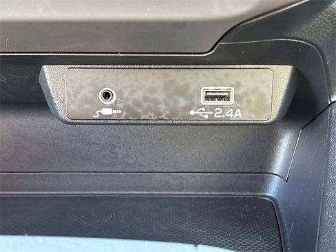 Used 2024 Subaru Crosstrek 2.0i image 19