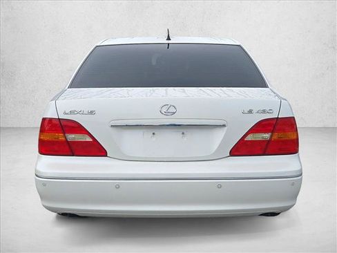 Used 2003 Lexus LS 430 w/ Navigation/Mark Levinson Pkg RWD image 6